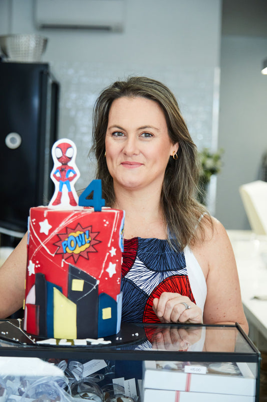 Fondant Cake Decorating Masterclass