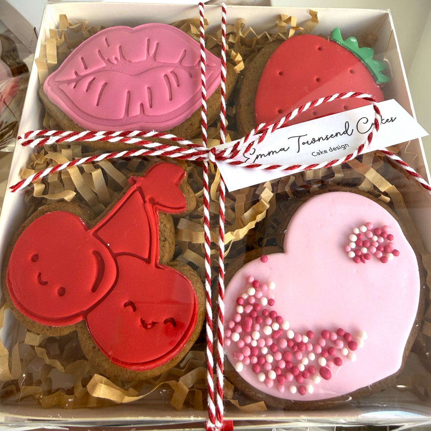 Valentine cookie gift box